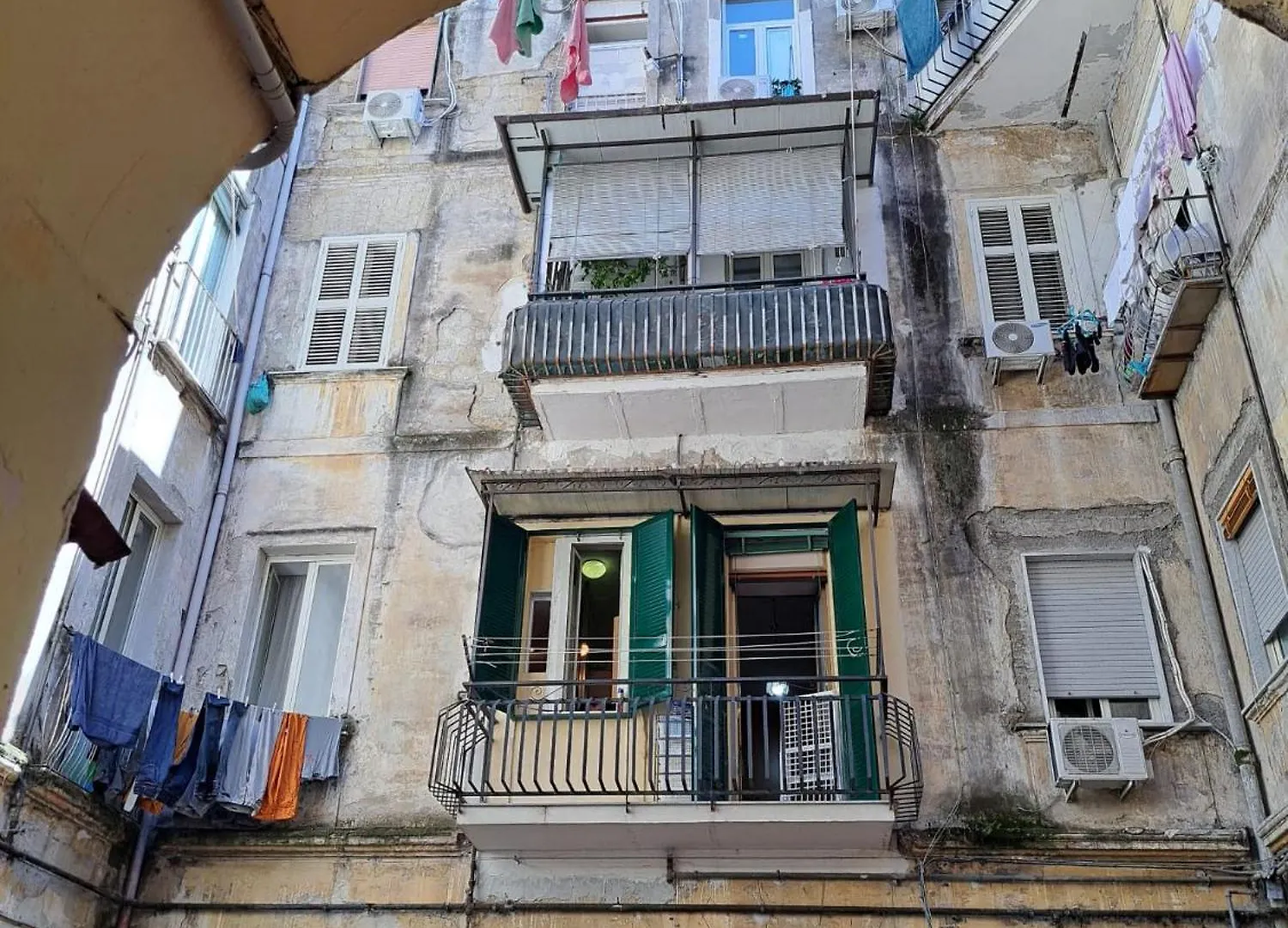 Apartment La Casa Nosvit Naples Italy