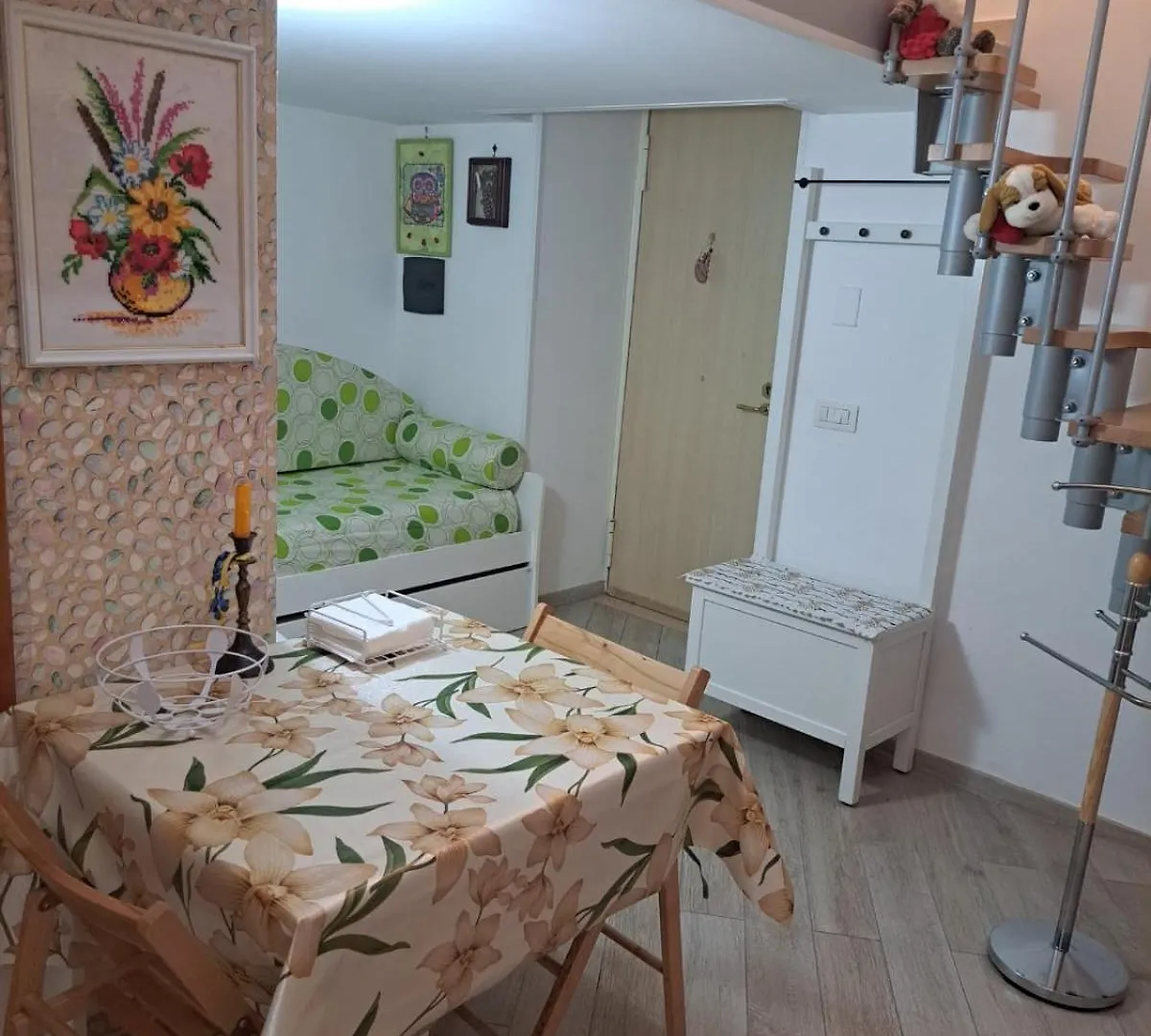 La Casa Nosvit Неаполь Апартаменты